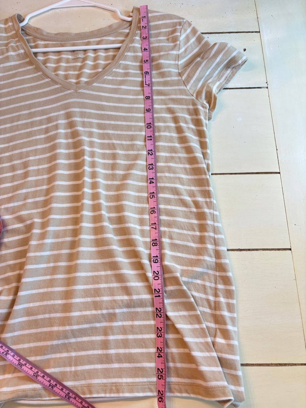 Gap Favorite V-Neck Stripe T-Shirt Women’s Large Short Sleeve Beige White - Picture 5 of 7